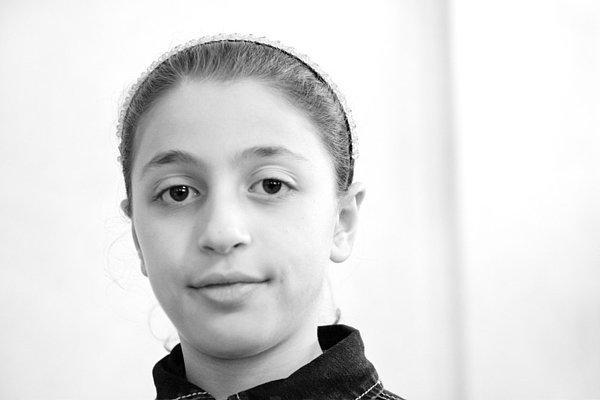 10. Fatma, 8 yaşında