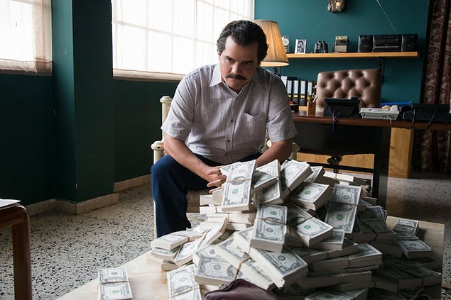 27. Pablo Escobar'ın hikayesini anlatan ve büyük beğeni toplayan dizi "Narcos" yayına girdi.