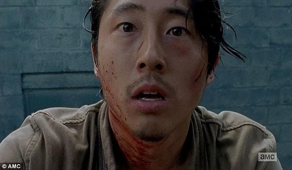 33. The Walking Dead dizisinden Glenn'in durumunun meçhul olduğu sahne çok tartışıldı.