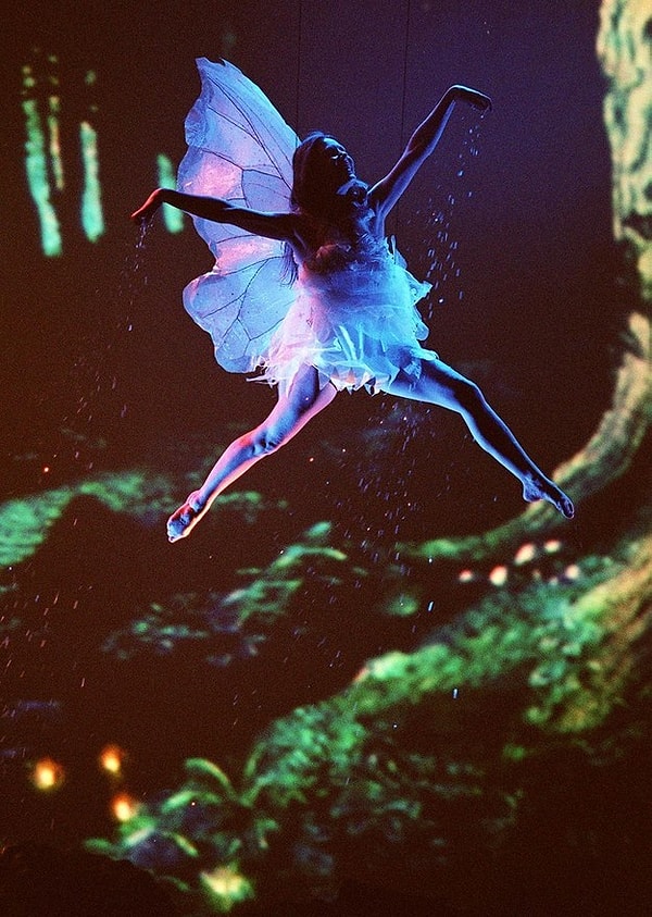 В 1999 все было волшебно — по подиуму летали феи.