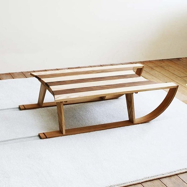 3. Санки и кофейный столик в одном флаконе.