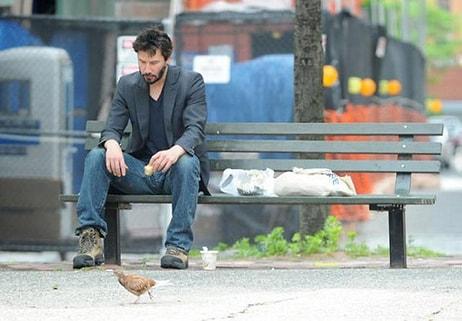 Donuk Bakışları ile Gönlümüze Taht Kuran Keanu Reeves'in Aşırı Duygusal Hayat Hikayesi