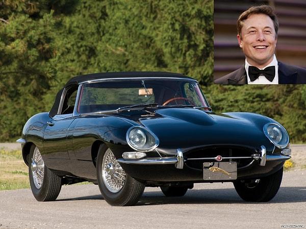 2. SpaceX'in kurucusu ile Tesla Motors ve PayPal'in kurucu ortaklarından olan Elon Musk, her ne kadar 67 model bir Jaguar'a sahip olduğunu kabul etse de, kendi tasarımı otomobillere çok düşkün.