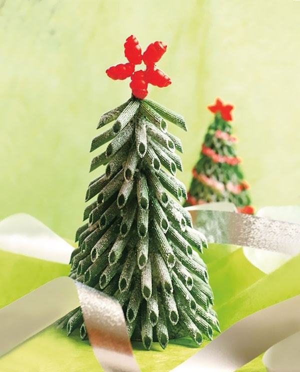 6. Елка из макарон