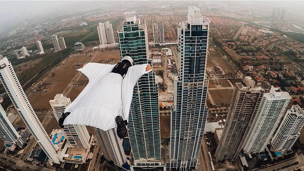 Adrenalin Dolu Wingsuit Yapan Kadının Kamerasından Panama Şehri