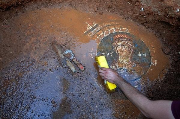 7. Mersin’deki Olba Antik Kenti’nde Bulunan 1800 Yıllık Mozaik