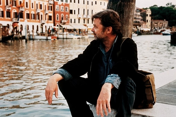 4. Утро понедельника (2002) - о Венеции (Италия)