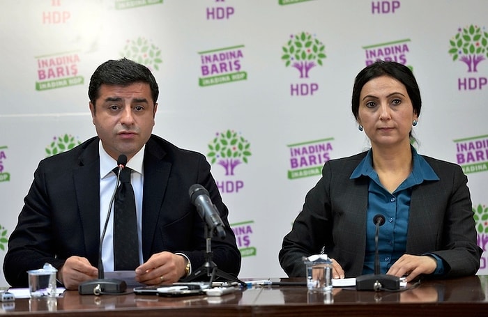 HDP’den Erdoğan, Davutoğlu ve AKP’li Bakanlara Suç Duyurusu