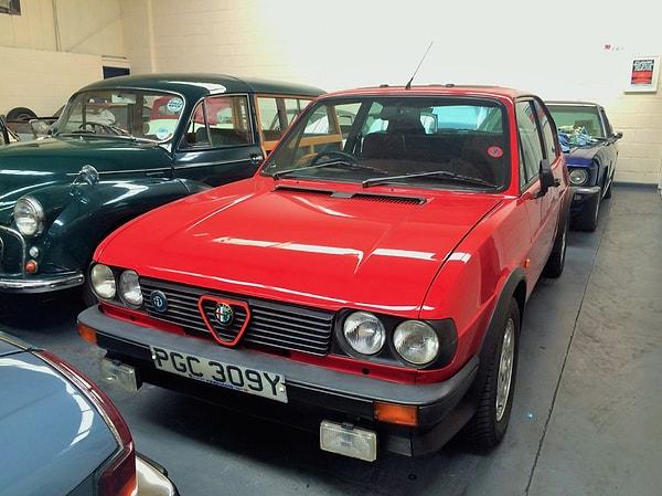 12. Alfa Romeo için söylenebilecek belki de en güzel şey, sizin dostunuz olduğudur.