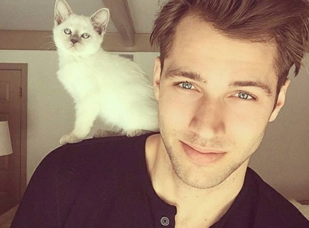 Горячие парни и их котики. Соблазнительно милое сочетание