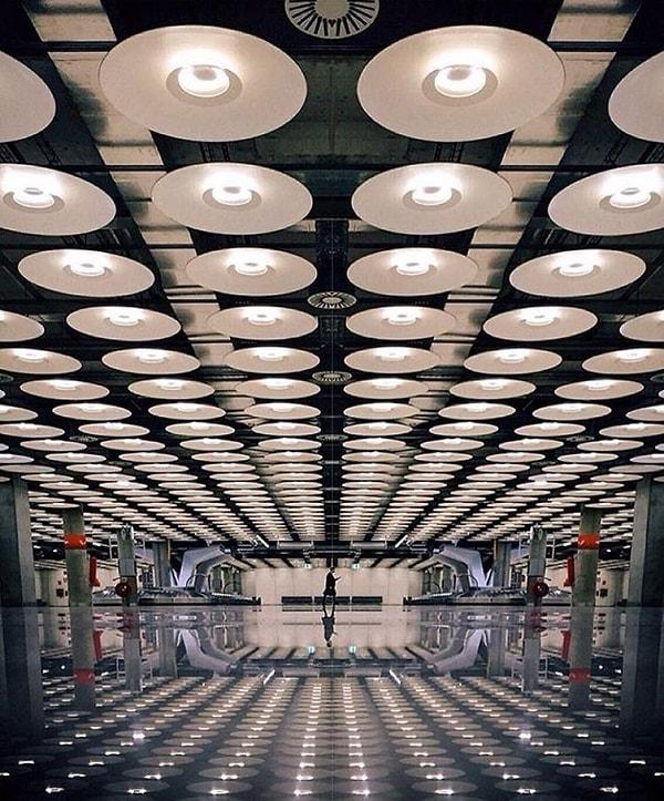 17. Siz de görsellerinizin yayınlanması için şansınızı denemek isterseniz onları #SymmetricalMonsters etiketiyle Instagram hesabınızda yayınlayabilirsiniz.