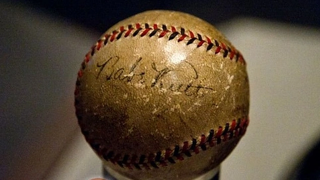 Бейсбольный мяч Бейб Рута