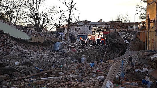 Diyarbakır'da Terör Saldırısı: Bir Polis Şehit Düştü, 3'ü Çocuk 5 Sivil Can Verdi