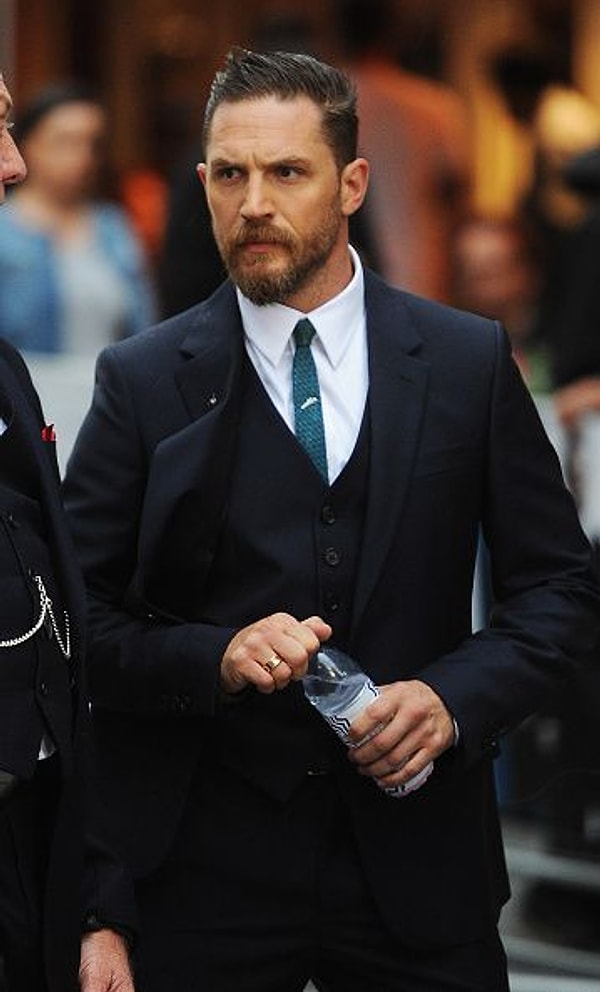 13. Спортивный и подтянутый, ...