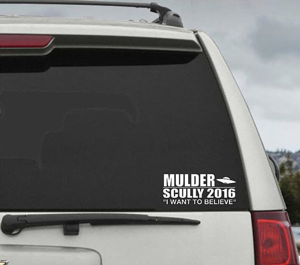 15. Не нравится не один из кандидатов в президенты? Тогда используй эту наклейку.