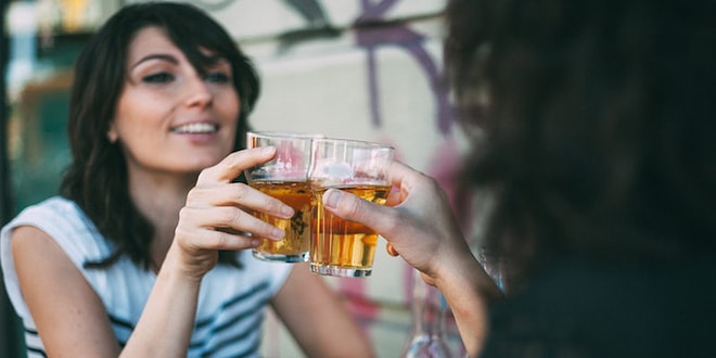 О чем разговаривают женщины, когда выпивают?