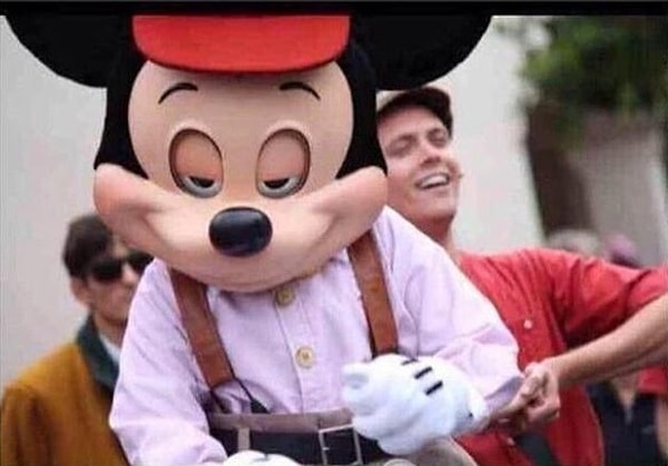 2. Минуту назад ты не мог стоять на ногах, но вдруг услышал свою любимую песню: