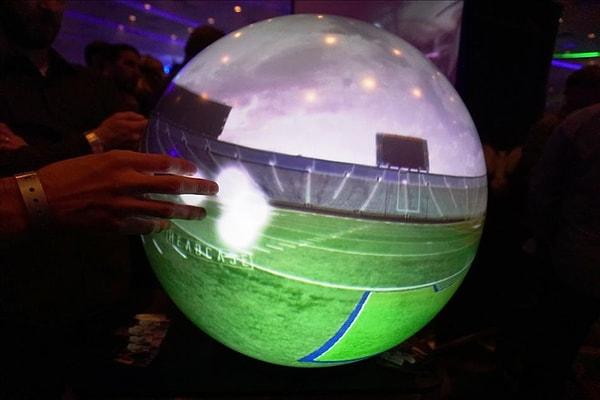 360 derece küre ekran projeksiyon sistemi tanıtıldı