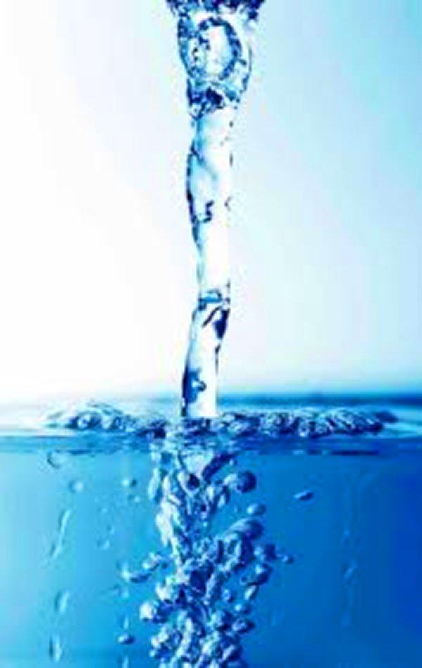 13. İçtiğimiz su 3 yüz milyar yaşındadır.