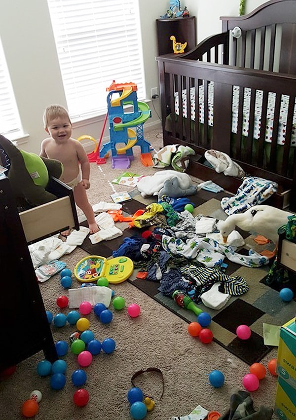 «Как только они просыпаются и до тех пор, пока эти двое не лягут в постель, в доме царит полный хаос»