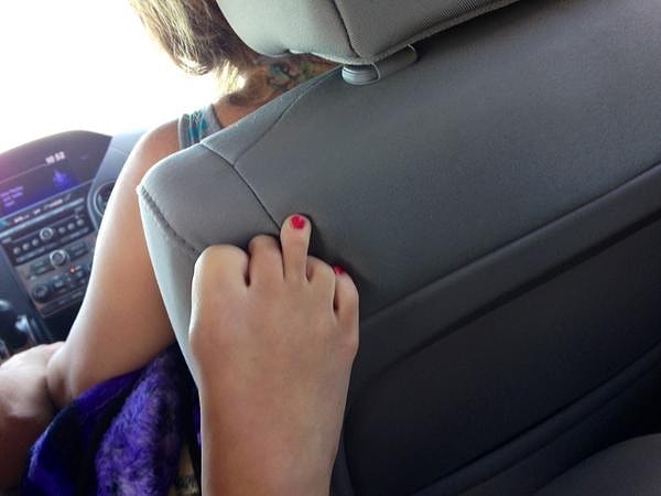 15. Ты вынуждена придумывать изощрённые методы, чтобы высказать свое отношение к ней и не получить от родителей: