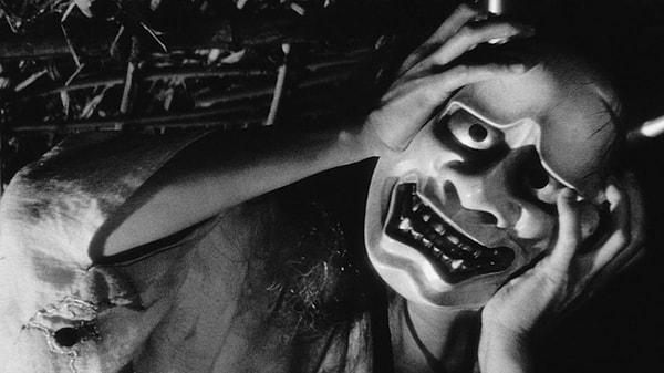 28. Japon sinemasının önemli yapıtlarından Şeytan Kadın (Onibaba,1964) filmindeki bu maske