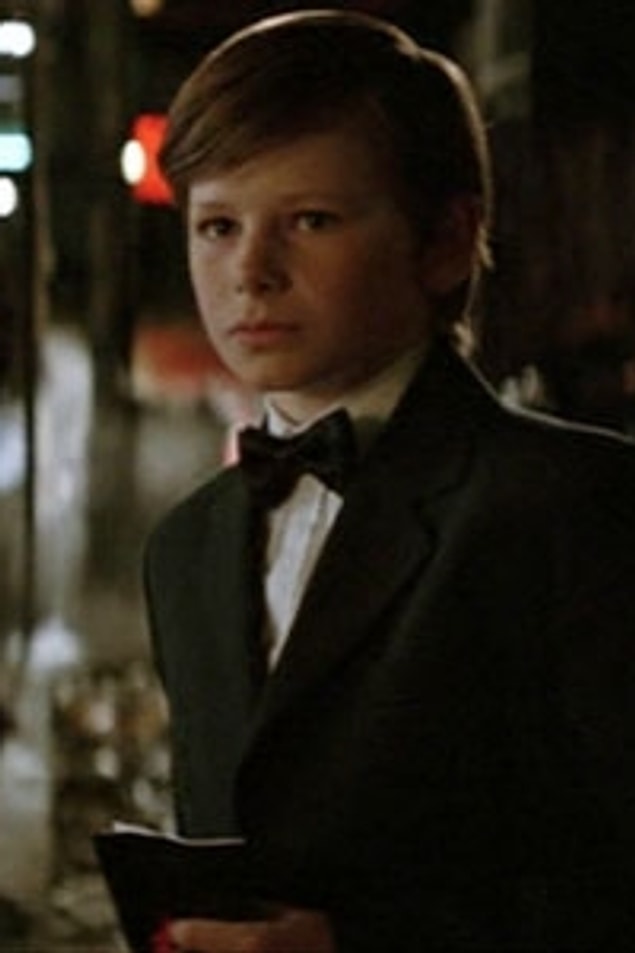 26. Batman Başlıyor'da Bruce Wayne ve onun küçüklüğünü oynayan yakışıklı.