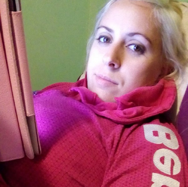 5. Использовать, как подставку для книг: