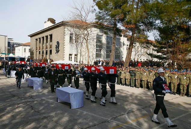 Şehit uzman çavuşun kardeşi de asker