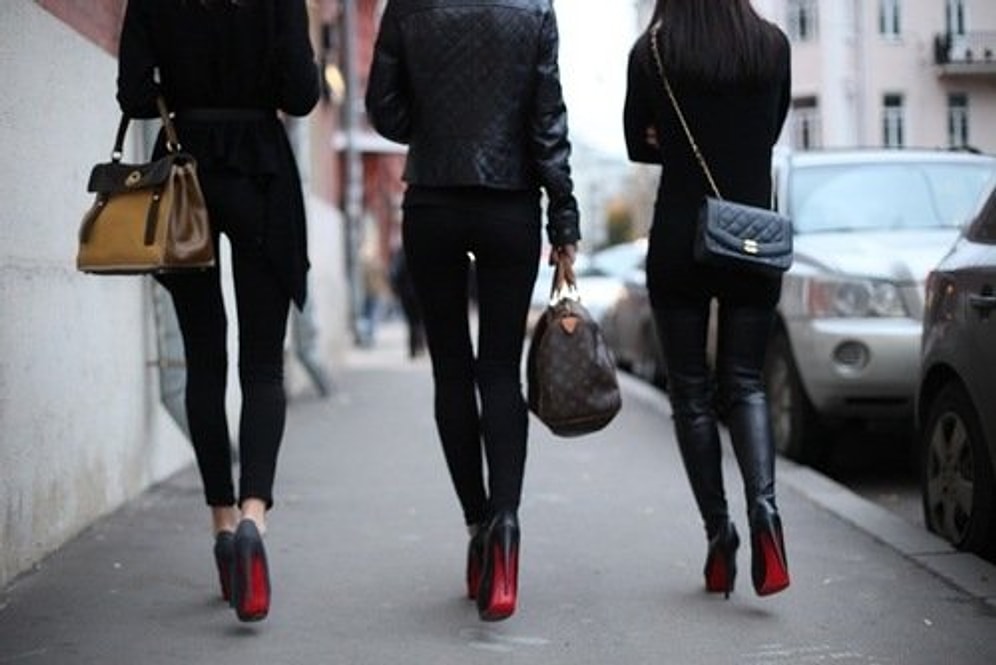 Это загадочное слово "лабутены"...