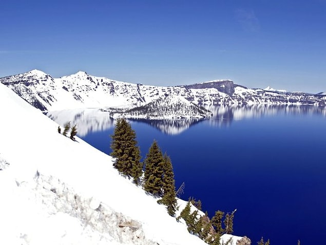 18. Krater Gölü, Oregon