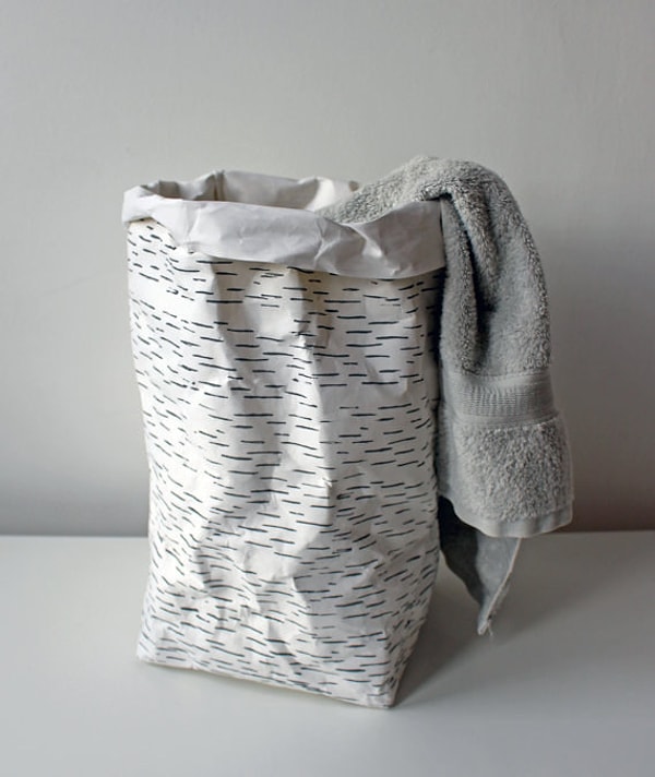 9. Огромная корзина, куда можно закидать весь хлам. Также отлично подойдет для хранения грязного белья: