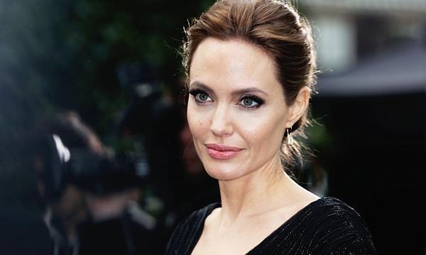 5. En İyi Yardımcı Kadın Oyuncu Oscar'ı bulunan Angelina Jolie, bu ödülü hangi filmle almıştı?
