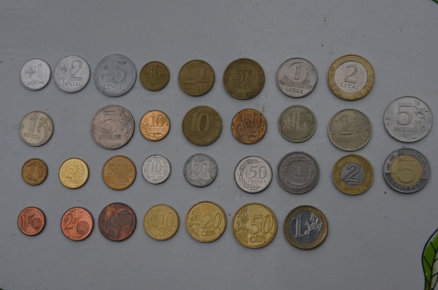 34. Baltık turunda kullandığımız farklı para birimleri. Hesap kitap işleri zor oluyor bazen.