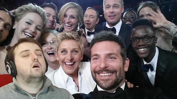 4. "Bir Oscar selfie'si çekilmez miyiz?"