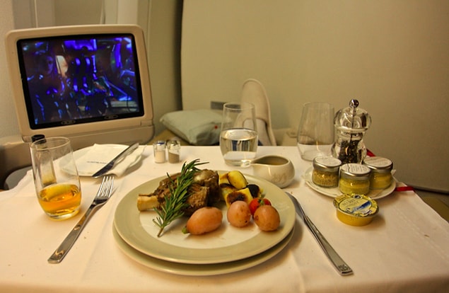 Bu da first class'ta verilen "yemek"