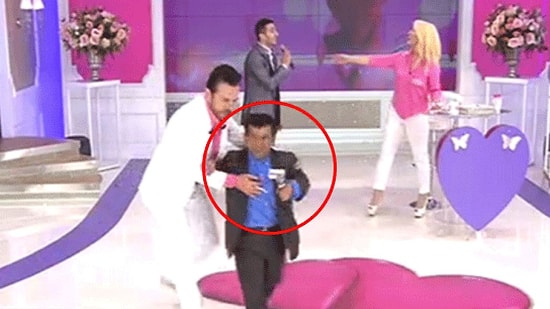 Zapt Edilemeyen Damat Adayı Canlı Yayında Ortalığı Karıştırdı