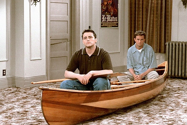 8. Потому что ты посвятил часть своего свободного времени друзьям, а не ей.