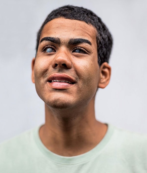 "Меня поддерживал мой папа. Он постоянно мне помогал. Мы ходили к океану каждое утро"