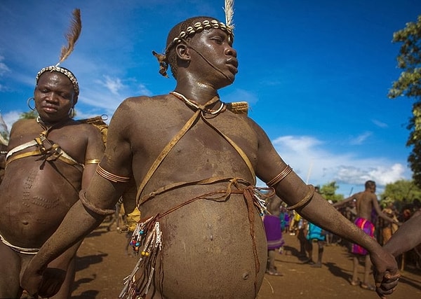 Задача конкурса – быть самым большим мужчиной! И далеко не в переносном смысле!!! Цель – увеличить массу тела, по крайней мере, в два раза!