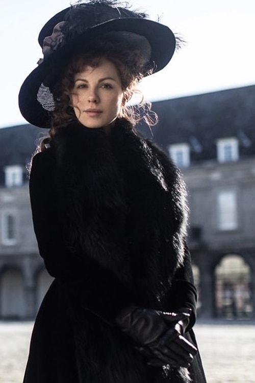Kate Beckinsale was 20 in the 1993 movie "Much Ado About Nothing." She is 43 in her latest movie "Love&Friendship."