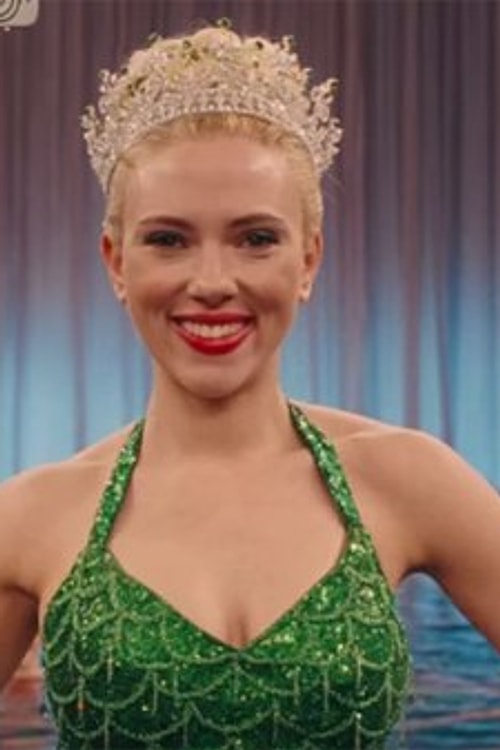 Scarlett Johansson started her acting career back in 1994 at the age of 10 with the movie "North." She was 31 when she starred in "Hail, Caeser!"