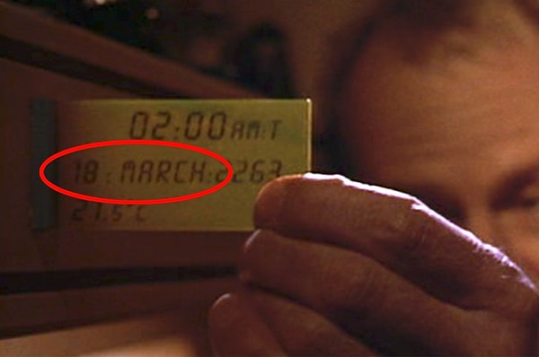 3. Кстати, день рождение режиссера фильма, Люка Бессона, 18 марта, как и у главного персонажа 🎂