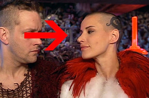 17. А это знаменитая модель 90-ых, Ева Салвэйл, сыгравшая в эпизодической роли.