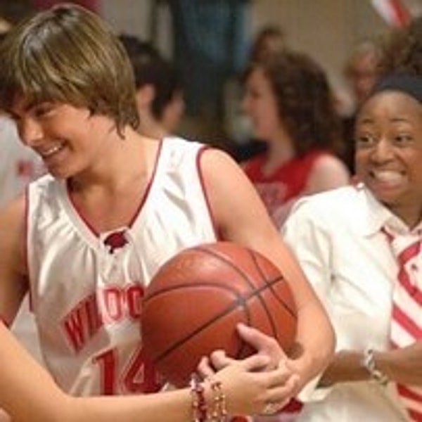 17. Когда он разговаривает с девушкой, которая ему нравится