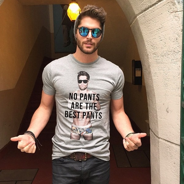 20. Вклад Ника в одну из таких кампаний под названием "F*ck Cancer" ...