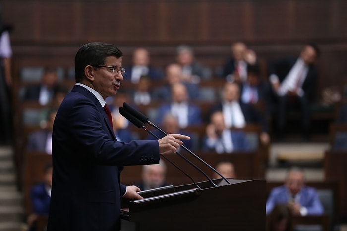 Davutoğlu'ndan HDP'li Vekile Tepki: 'Bir İntihar Bombacısının Taziyesine Katılmak İhanettir'