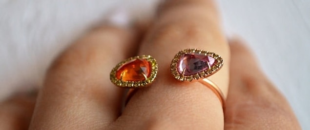 25. Turuncu ve pembe safir: