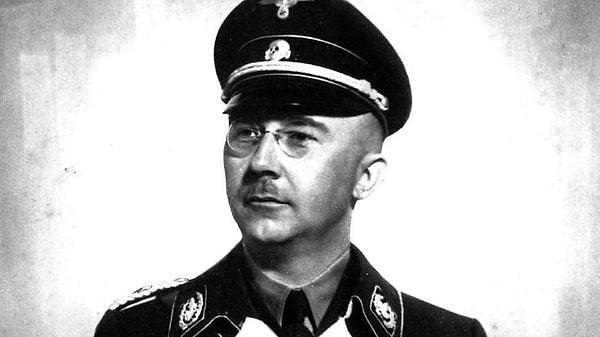 22 yaşında seve seve Nazi bünyesine katılan Himmler, nihai amaçlarına da adım adım yaklaşıyordu.