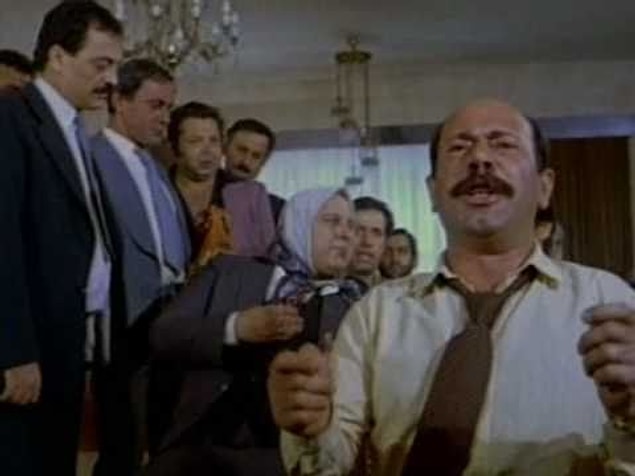 6. "Arkadan ücretini göndermeyen var mı? Hadi abicim elden ele uzatalım. Bakın bundan başka at gitmiyor Truva'ya ona göre."